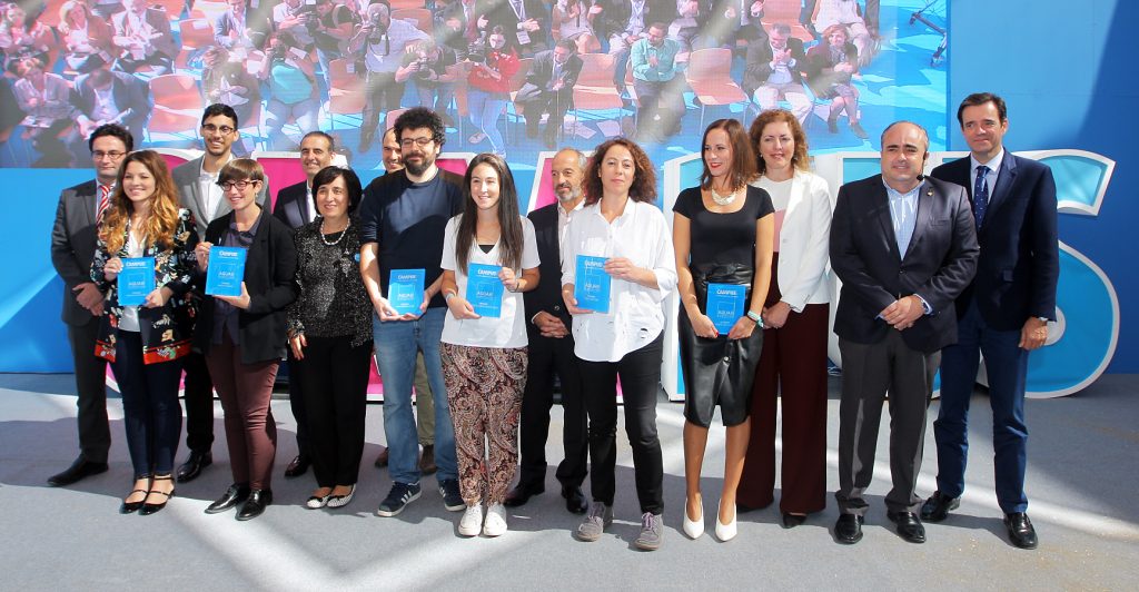 Foto de familia ganadores Premios Aquae Campus