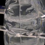 cómo atravesar una bolsa llena de agua