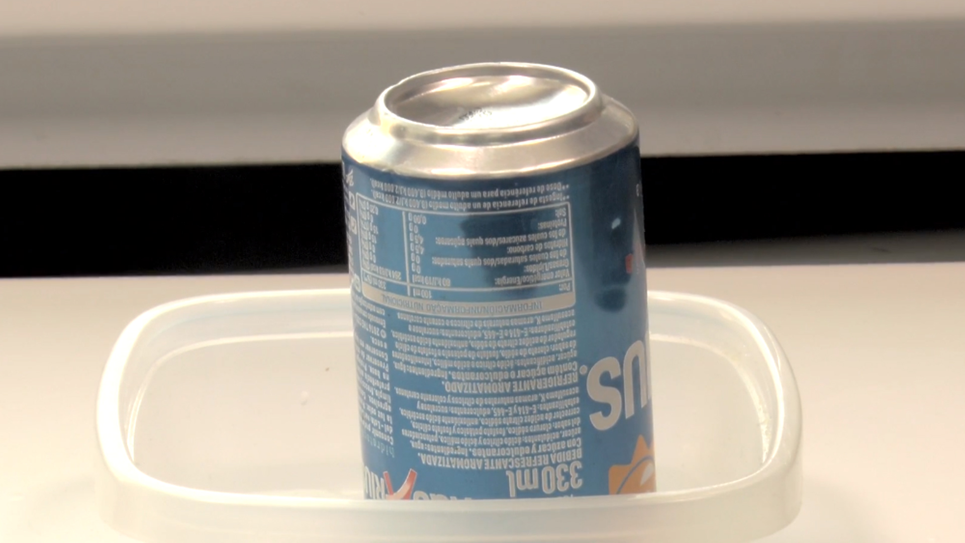 Para qué sirven las anillas de las latas de refresco?