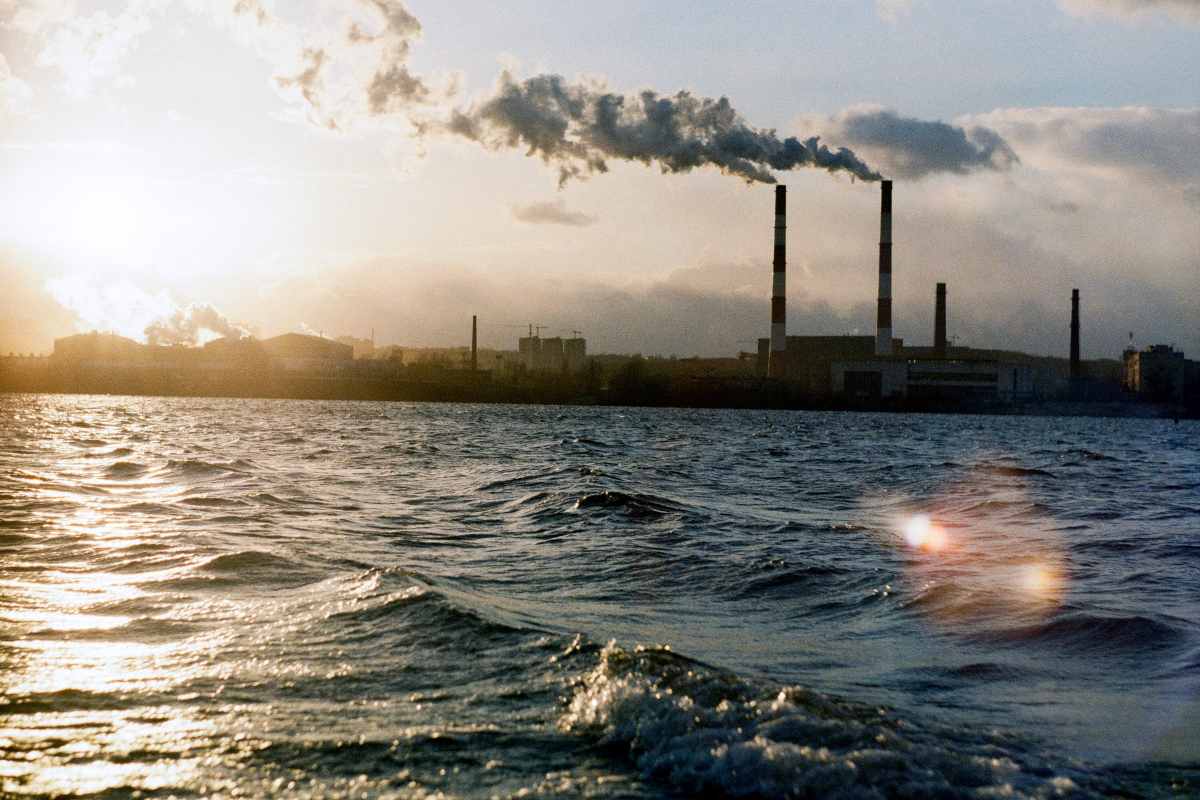 La contaminación del aire y el aumento del nivel del mar será uno de los efectos del cambio climático en España que afectará, especialmente, al Mediterráneo
