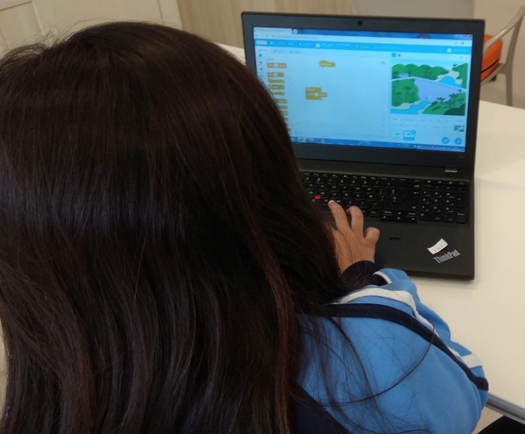 Aquae STEM, cómo programar con scratch