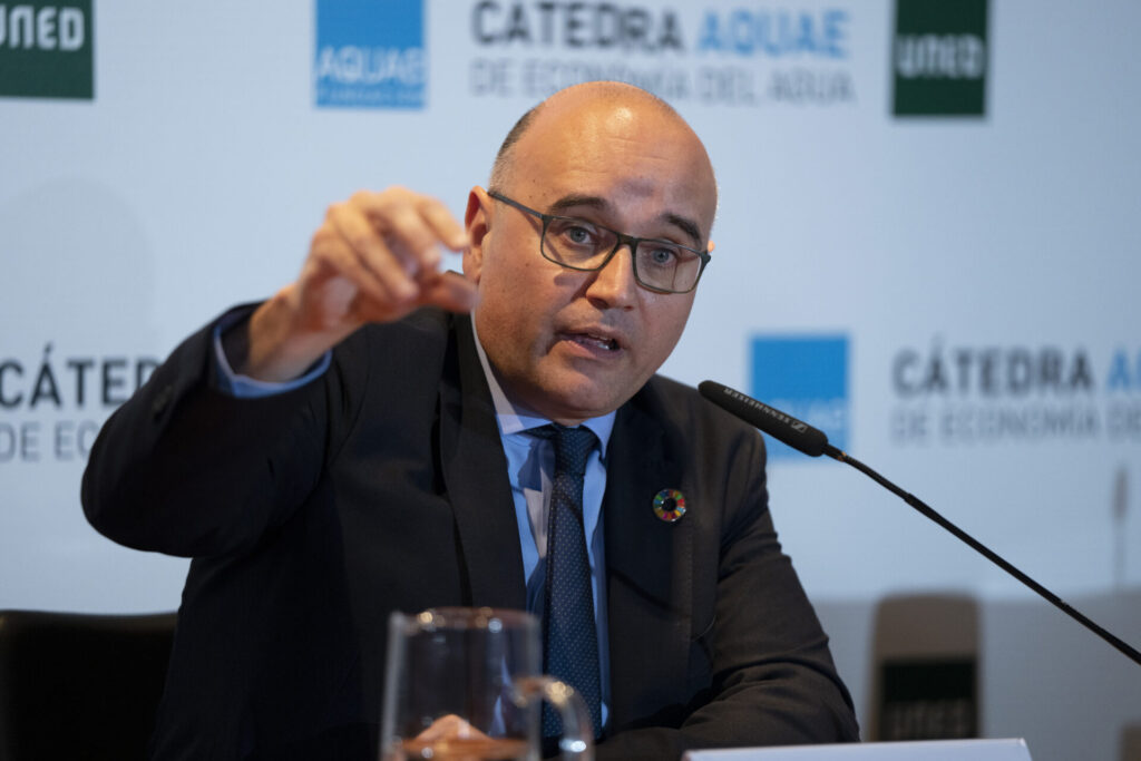 Manuel Cermeron, CEO de Agbar, durante su intervención sobre la Red de Cátedras del Agua