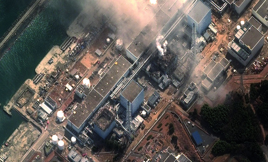 Imagen satelital de los daños en los reactores de la planta nuclear de Fukushima tras el tsunami de 2011. © DigitalGlobe.