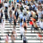 Ciudad, personas, peatones, caminar, paso de cebra. FOTO: Pixabay